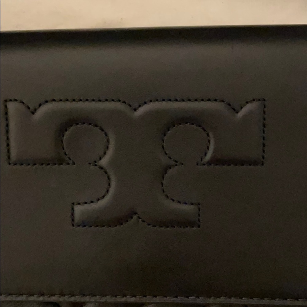 Tory Burch Alexa Clutch - Picture 5 of 7